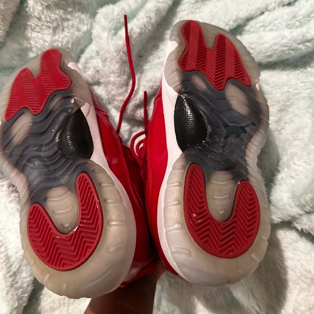 YOUTH JORDANS - Picture 5 of 6